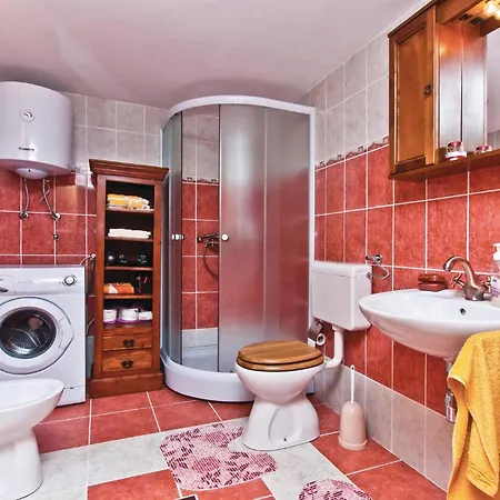 Beautiful In With Kitchen Holiday home *