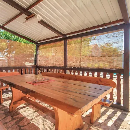 Holiday home Beautiful In With Kitchen *
