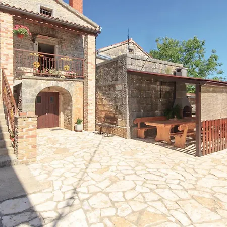 Beautiful In With Kitchen Stifanici